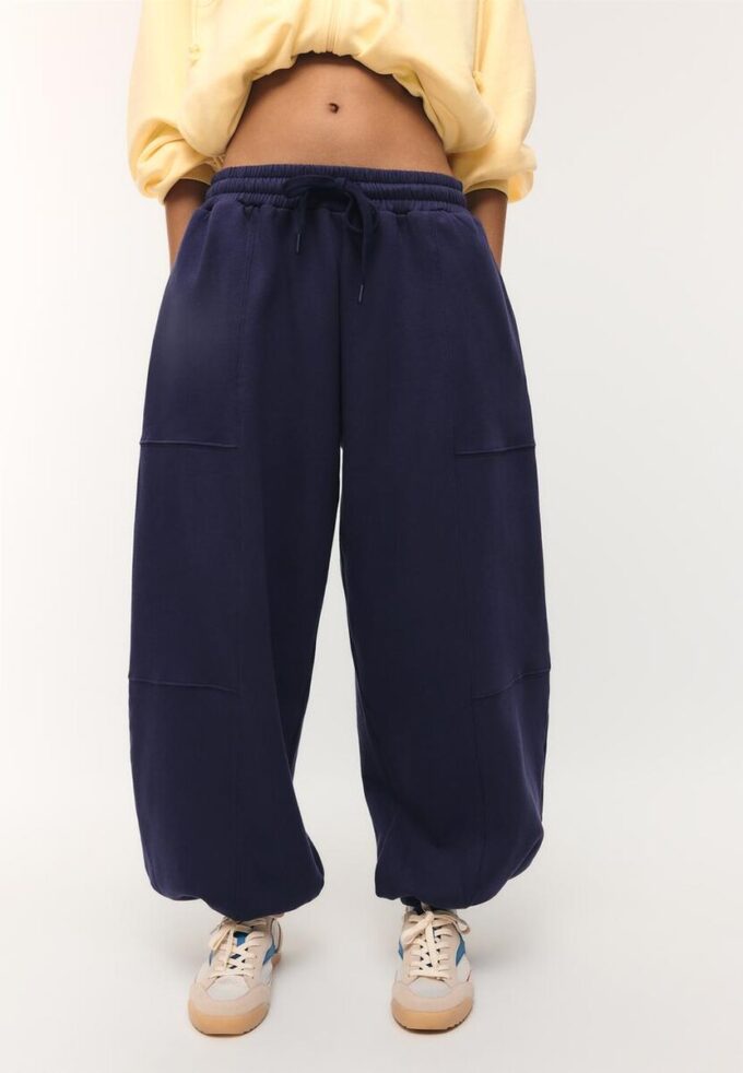 Plüsch-Jogging-Hose im Ballon-Stil Plüsch-Jogging-Hose im Ballon-Stil