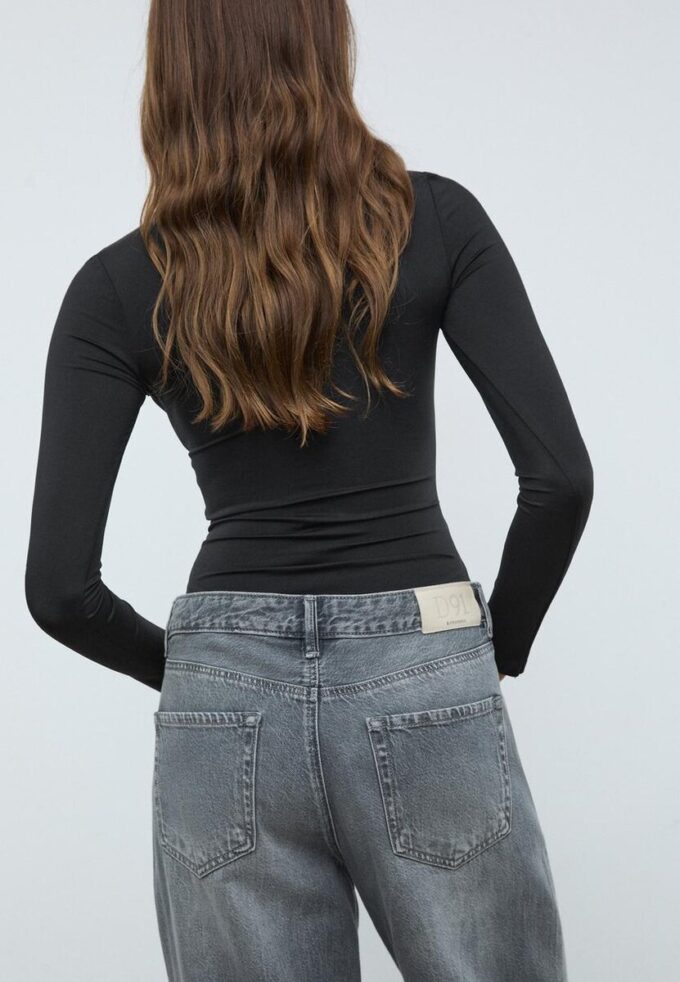 Polyamid-Body mit quadratischem Ausschnitt