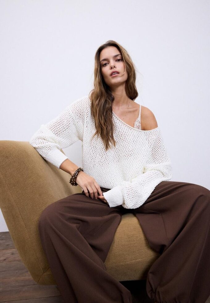 Pullover aus Mesh-Strick mit U-Boot-Ausschnitt