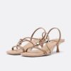 Sandaletten mit Kitten-Heel und Metall-Details Sandaletten mit Kitten-Heel und Metall-Details