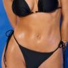 Satin-Bikini-Höschen im Brazilian-Stil Satin-Bikini-Höschen im Brazilian-Stil