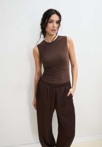 Satin-Halter-Jumpsuit Satin-Halter-Jumpsuit