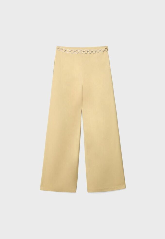 Satin-Hose mit Kettenverzierung Satin-Hose mit Kettenverzierung