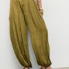 Satin-Sarouel-Hose mit Gürtel