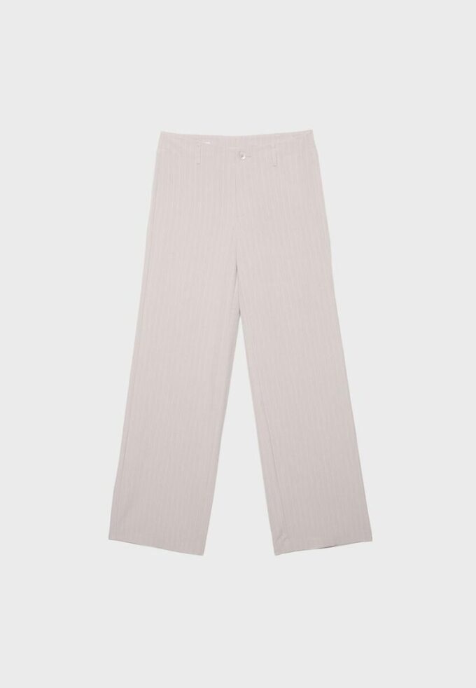 Schmal geschnittene gerade Hose