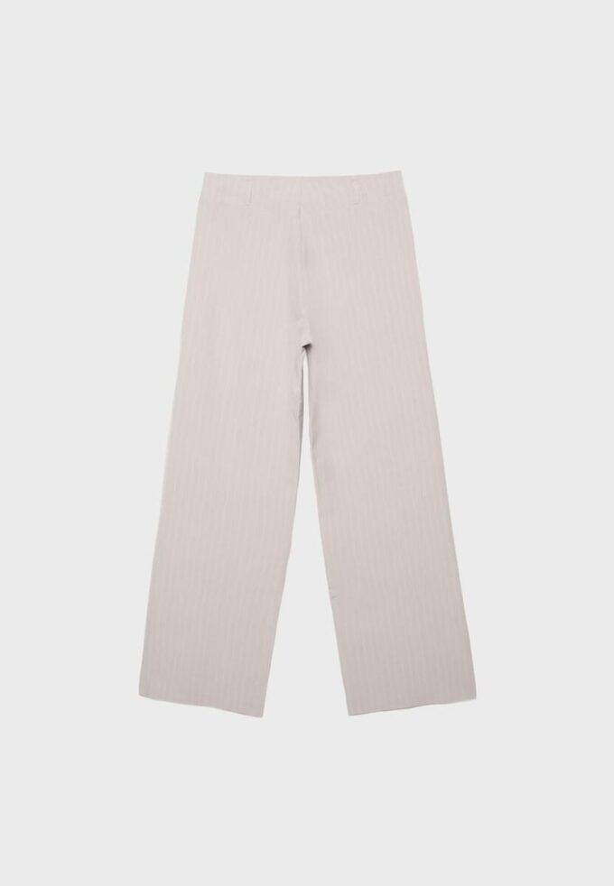 Schmal geschnittene gerade Hose