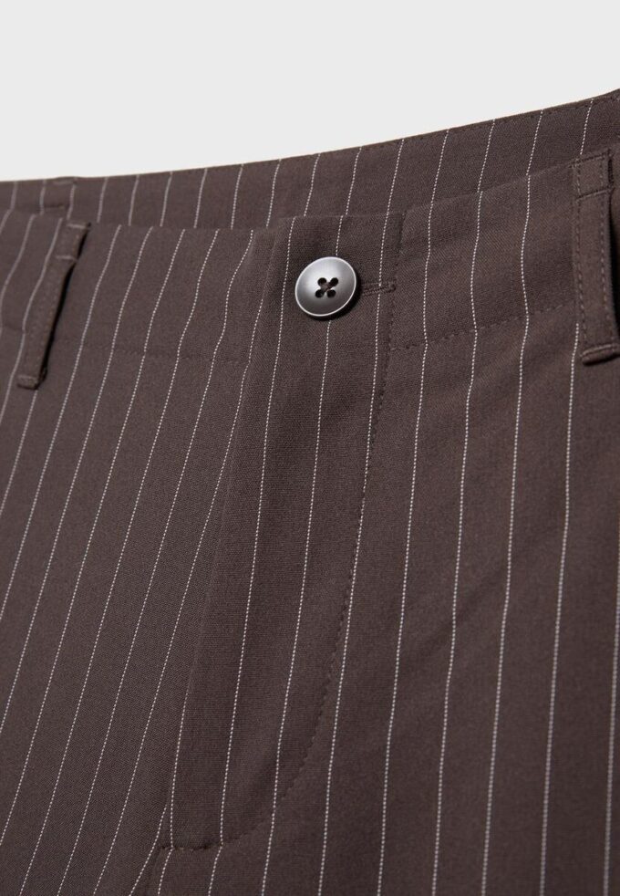 Schmal geschnittene gerade Hose
