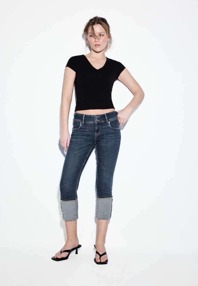 Slim-Fit-Jeans mit niedriger Leibhöhe Slim-Fit-Jeans mit niedriger Leibhöhe