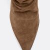 Slouchy Stiefeletten aus Leder mit Absatz