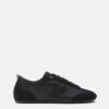 Sneaker mit feiner Satinsohle