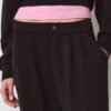 Soft Touch-Hose mit Abnähern Soft Touch-Hose mit Abnähern
