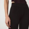Soft Touch-Hose mit Schlag und Nahtdetail vorne
