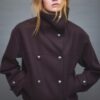 Soft Touch-Jacke mit Überkreuzverschluss und hohem Kragen Soft Touch-Jacke mit Überkreuzverschluss und hohem Kragen