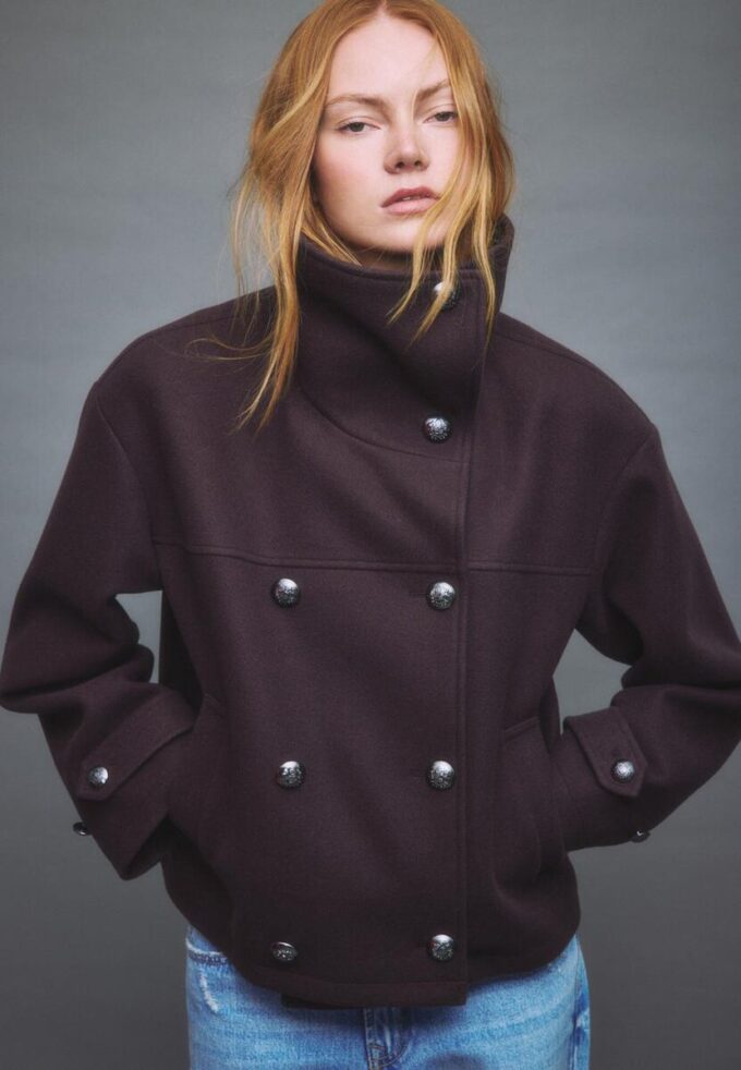 Soft Touch-Jacke mit Überkreuzverschluss und hohem Kragen Soft Touch-Jacke mit Überkreuzverschluss und hohem Kragen