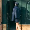 Soft Touch-Jacke mit Überkreuzverschluss und hohem Kragen