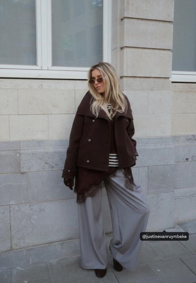 Soft Touch-Jacke mit Überkreuzverschluss und hohem Kragen Soft Touch-Jacke mit Überkreuzverschluss und hohem Kragen