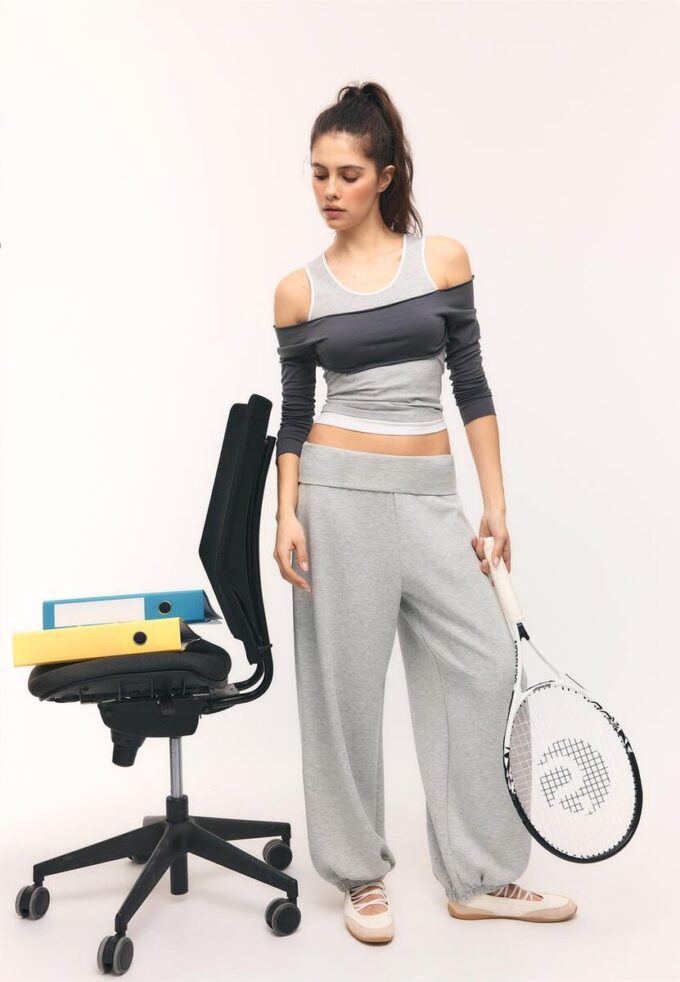 Soft Touch-Jogginghose im Ballon-Stil mit umgeschlagenem Bund Soft Touch-Jogginghose im Ballon-Stil mit umgeschlagenem Bund