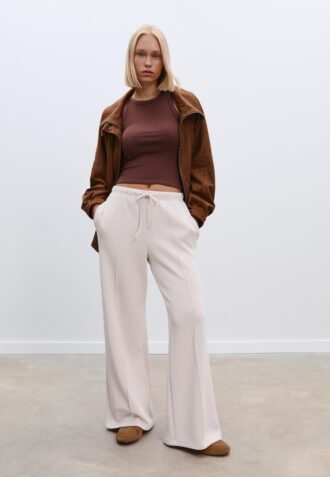 Soft Touch-Jogginghose mit Wide Leg und Nahtdetail vorne