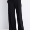 Soft Touch-Jogginghose mit Wide Leg und Nahtdetail vorne Soft Touch-Jogginghose mit Wide Leg und Nahtdetail vorne