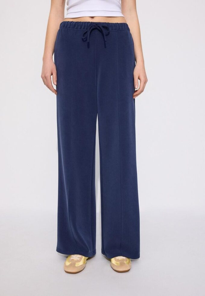 Soft Touch-Jogginghose mit Wide Leg und Nahtdetail vorne Soft Touch-Jogginghose mit Wide Leg und Nahtdetail vorne
