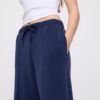 Soft Touch-Jogginghose mit Wide Leg und Nahtdetail vorne Soft Touch-Jogginghose mit Wide Leg und Nahtdetail vorne