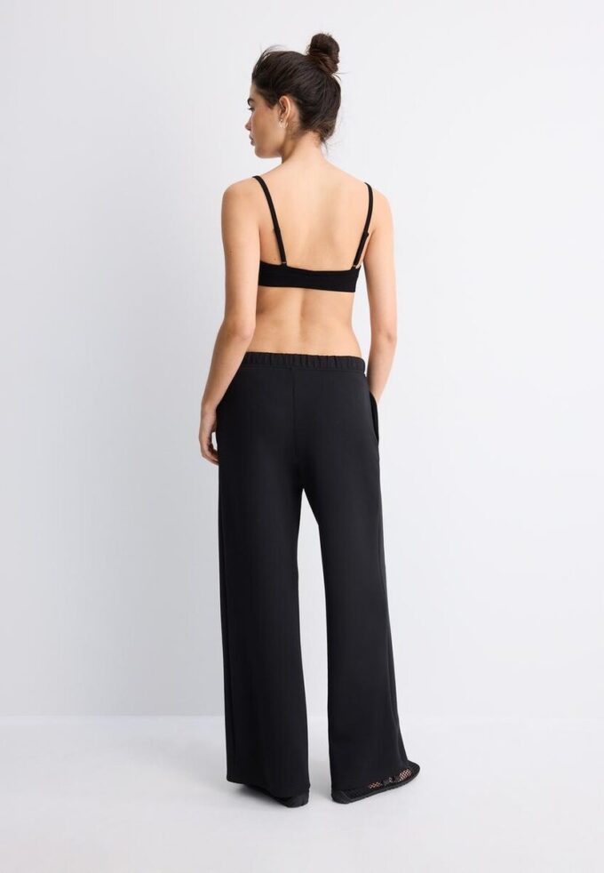Soft Touch-Jogginghose mit Wide Leg und Nahtdetail vorne Soft Touch-Jogginghose mit Wide Leg und Nahtdetail vorne