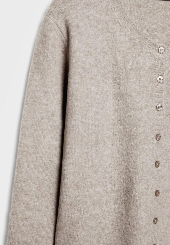 Soft Touch-Strickjacke mit Knöpfen