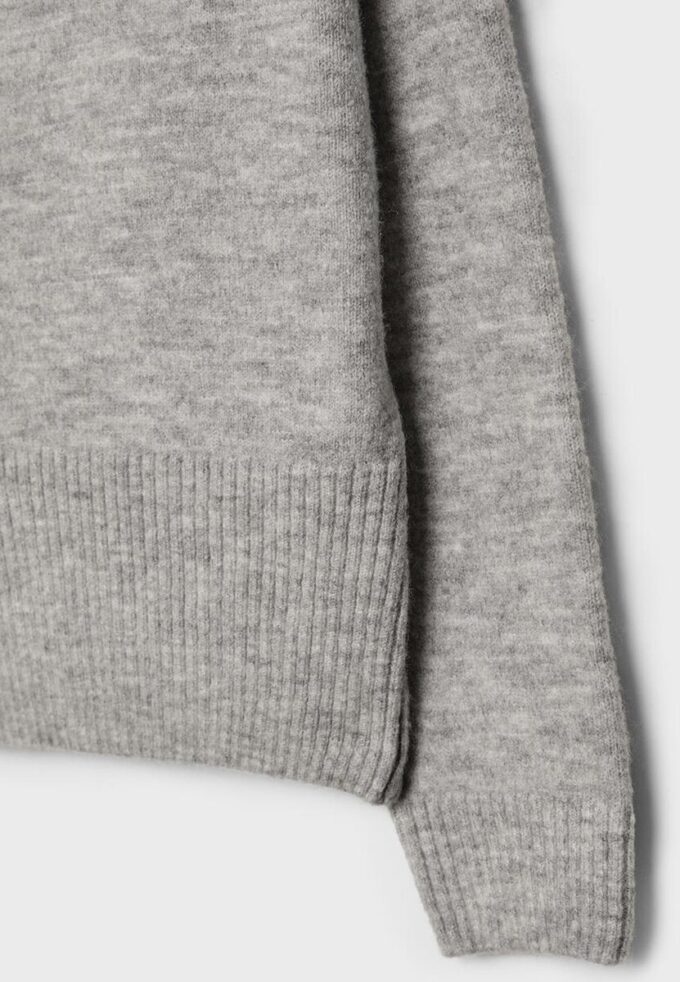 Soft Touch-Strickpullover mit U-Boot-Ausschnitt Soft Touch-Strickpullover mit U-Boot-Ausschnitt
