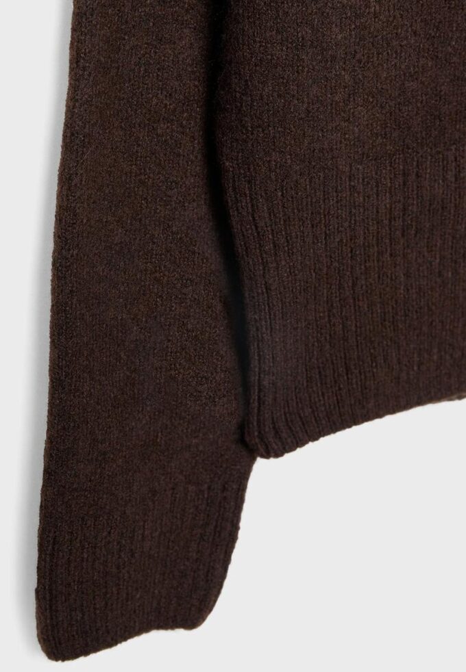Soft Touch-Strickpullover mit U-Boot-Ausschnitt Soft Touch-Strickpullover mit U-Boot-Ausschnitt