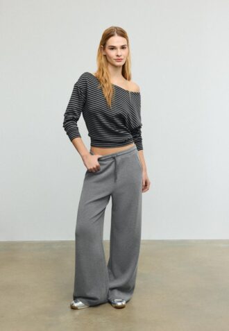 Soft Touch-Sweatshirt mit schulterfreiem Ausschnitt