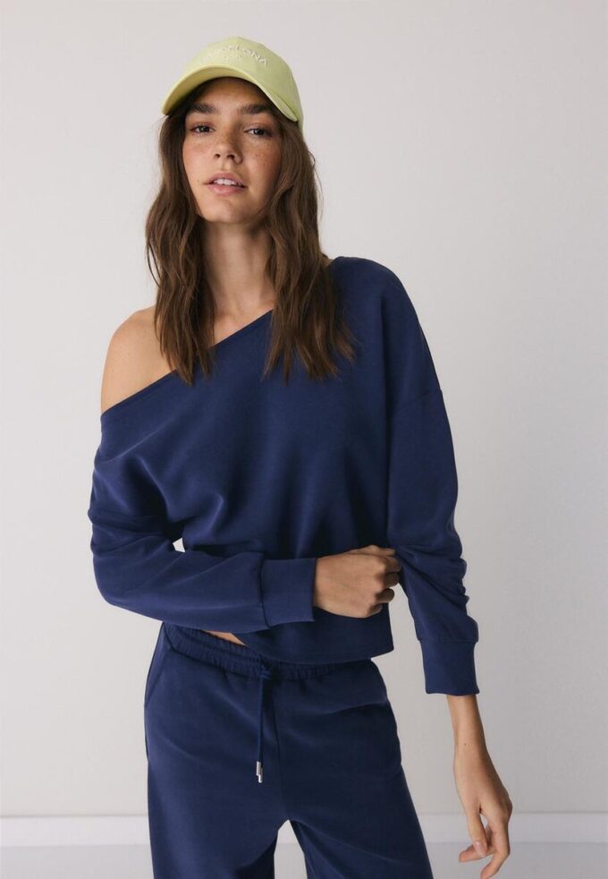 Soft Touch-Sweatshirt mit schulterfreiem Ausschnitt Soft Touch-Sweatshirt mit schulterfreiem Ausschnitt