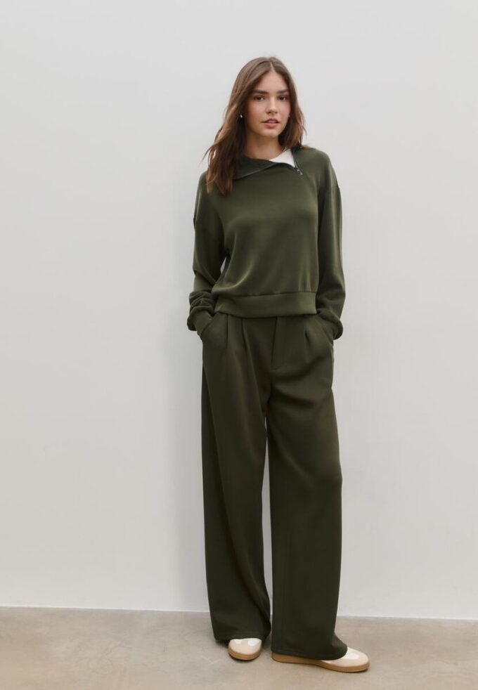 Soft Touch-Sweatshirt mit seitlichem Reißverschluss
