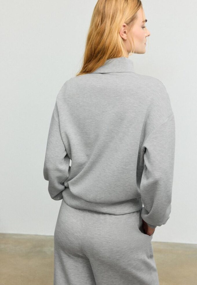 Soft Touch-Sweatshirt mit seitlichem Reißverschluss