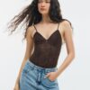 Spitzenbodysuit mit Trägern Spitzenbodysuit mit Trägern