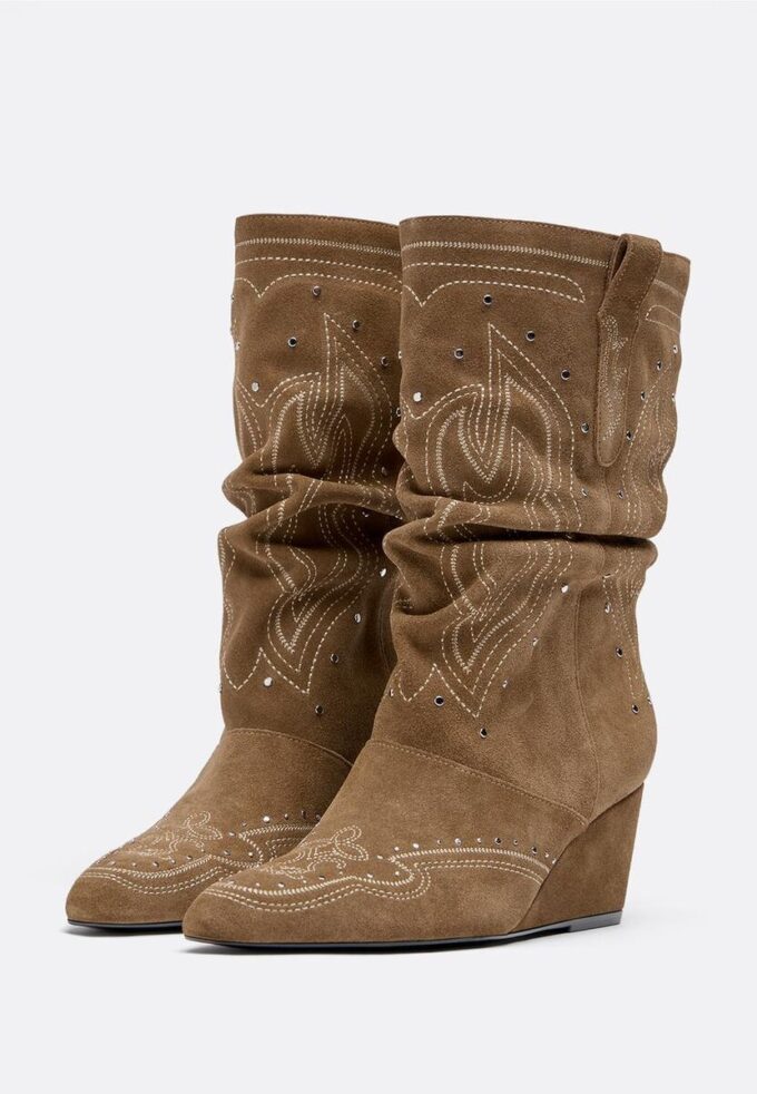 Stiefel mit Keilschuhen aus Leder