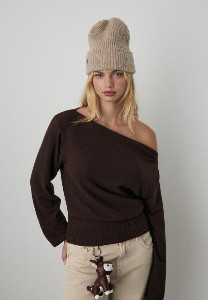 Strick-T-Shirt mit U-Boot-Ausschnitt und Bindegürtel Strick-T-Shirt mit U-Boot-Ausschnitt und Bindegürtel