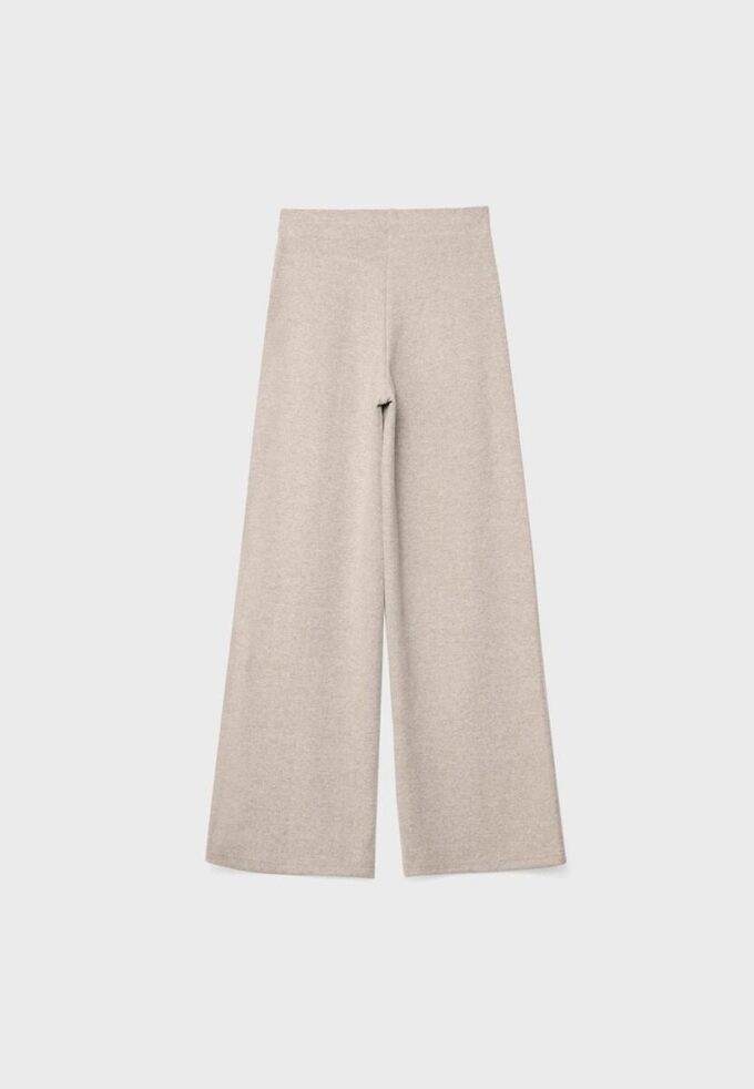 Strickhose mit Nahtdetails