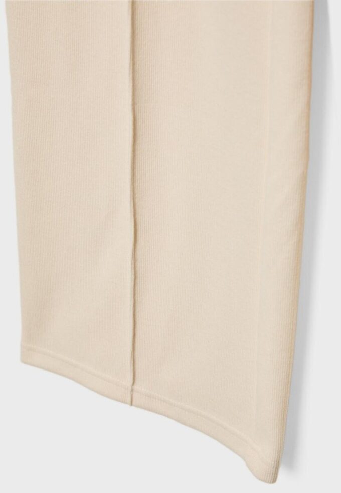 Strickhose mit Nahtdetails