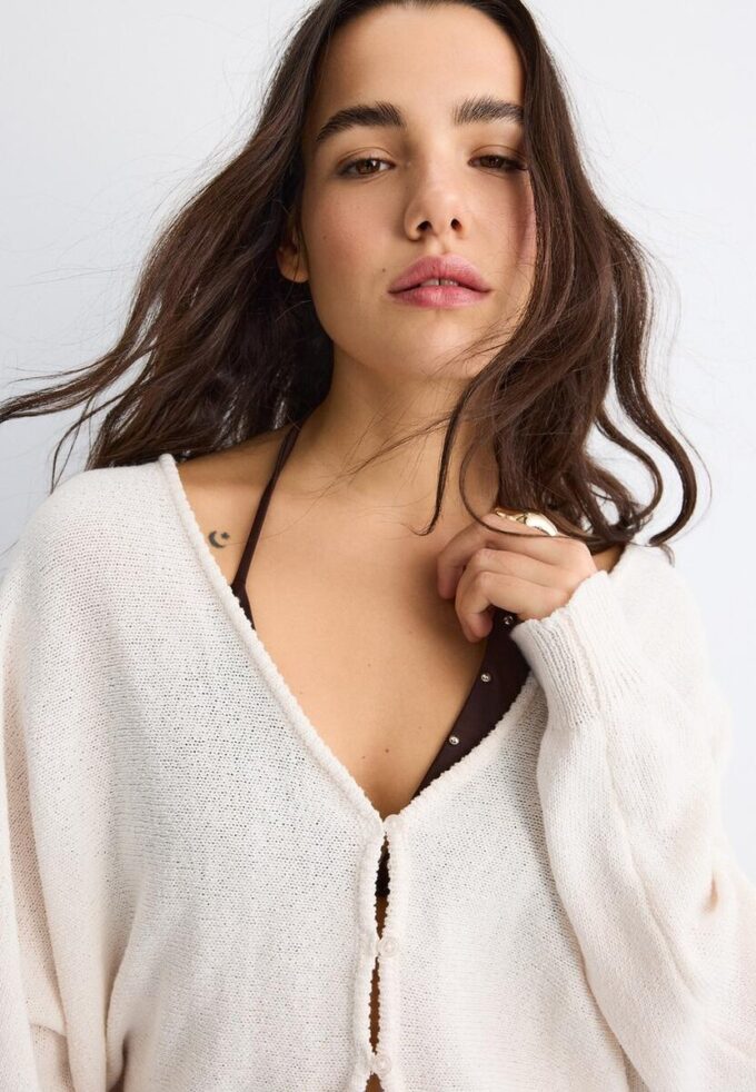 Strickjacke mit Fledermausärmeln