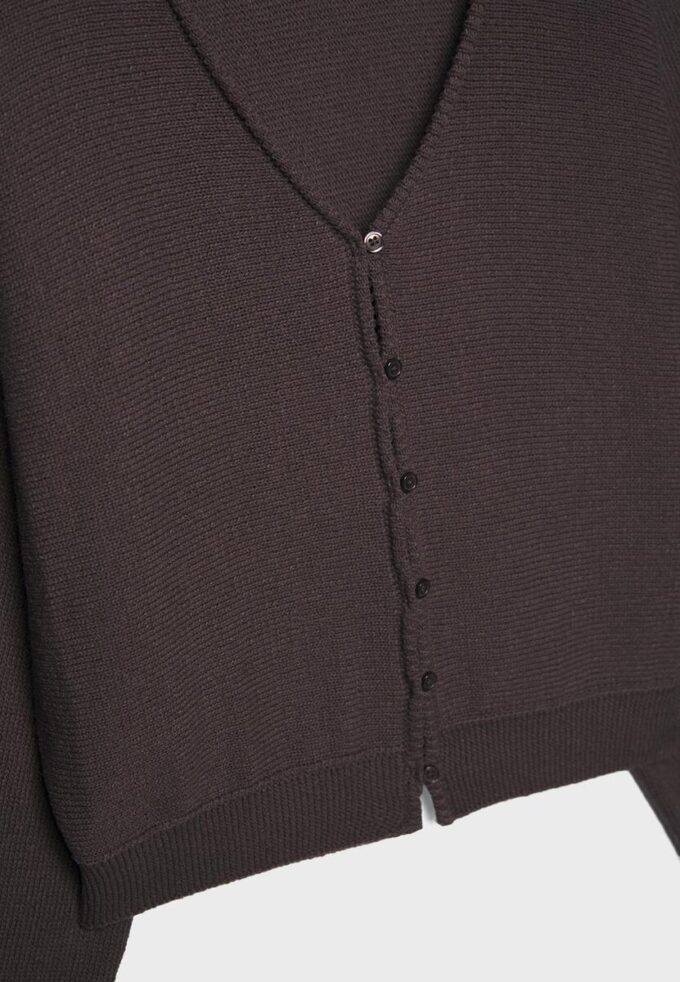 Strickjacke mit Fledermausärmeln Strickjacke mit Fledermausärmeln