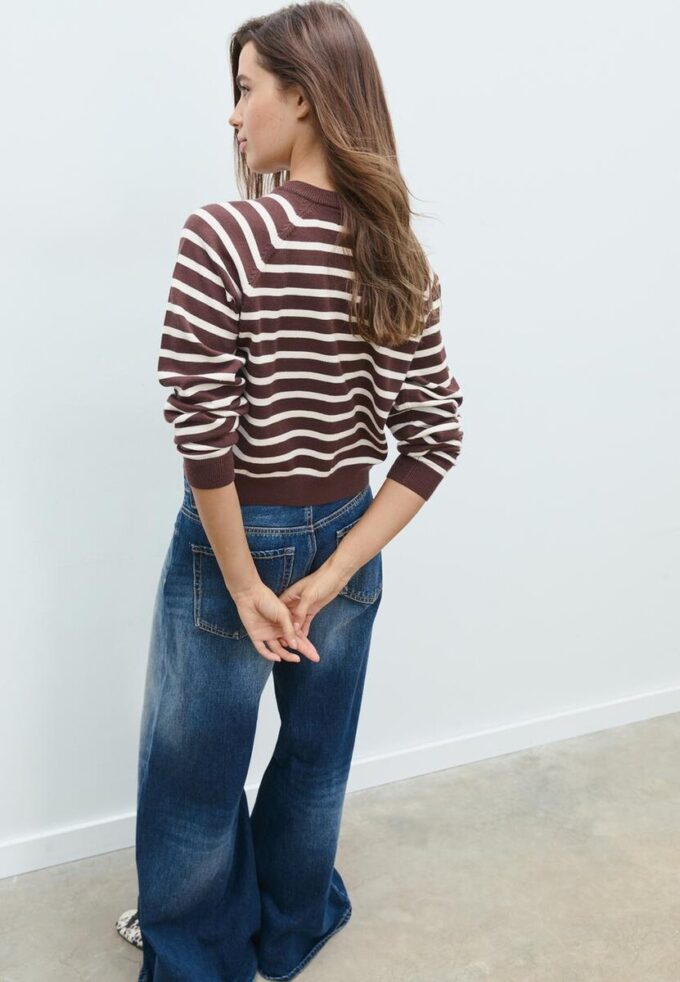 Strickjacke mit Knopfleiste und Raglanärmeln