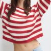 Strickpullover mit U-Boot-Ausschnitt Strickpullover mit U-Boot-Ausschnitt