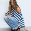 Strickpullover mit U-Boot-Ausschnitt Strickpullover mit U-Boot-Ausschnitt