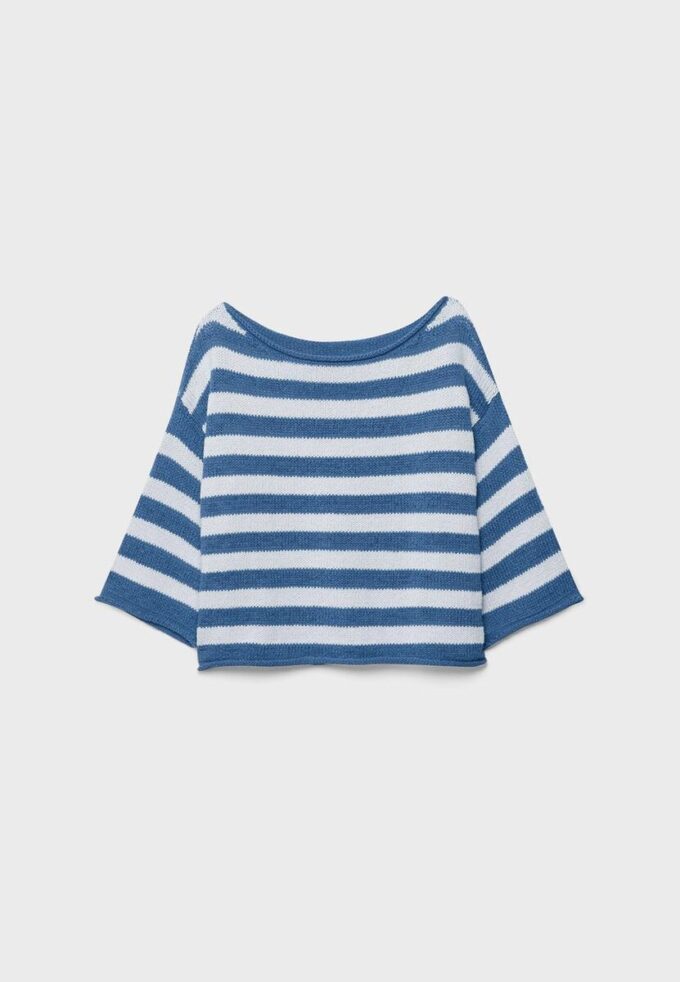 Strickpullover mit U-Boot-Ausschnitt Strickpullover mit U-Boot-Ausschnitt