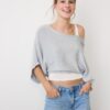 Strickpullover mit U-Boot-Ausschnitt und Überlagerung