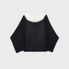 Strickpullover mit U-Boot-Ausschnitt und Überlagerung