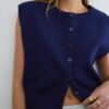 Strickweste mit gepolsterten Schultern