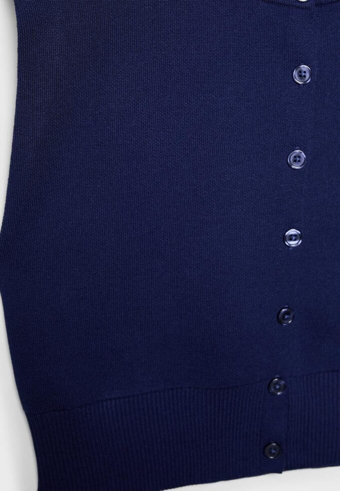 Strickweste mit gepolsterten Schultern