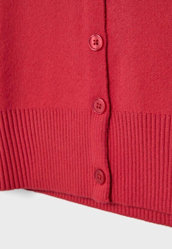 Strickweste mit gepolsterten Schultern Strickweste mit gepolsterten Schultern