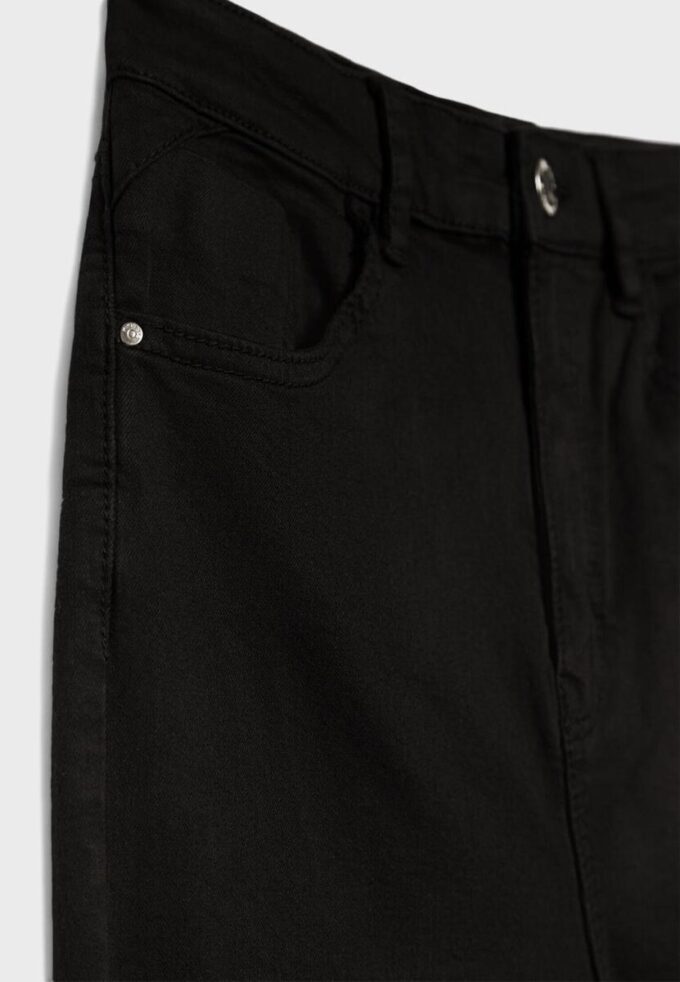 Super-High-Waist-Jeans Super-High-Waist-Jeans